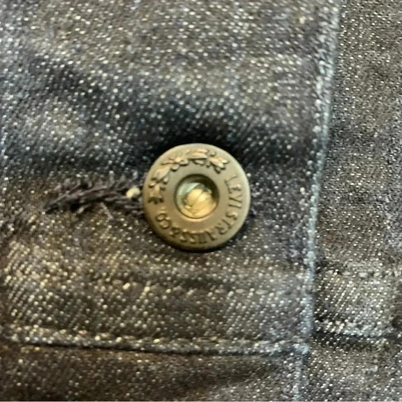 Levi’s dark washed denim jean jacket - Picture 3 of 7